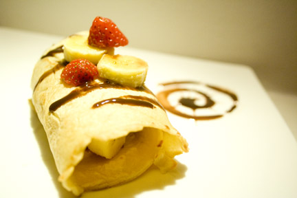 banana-strawberry-crepe-2